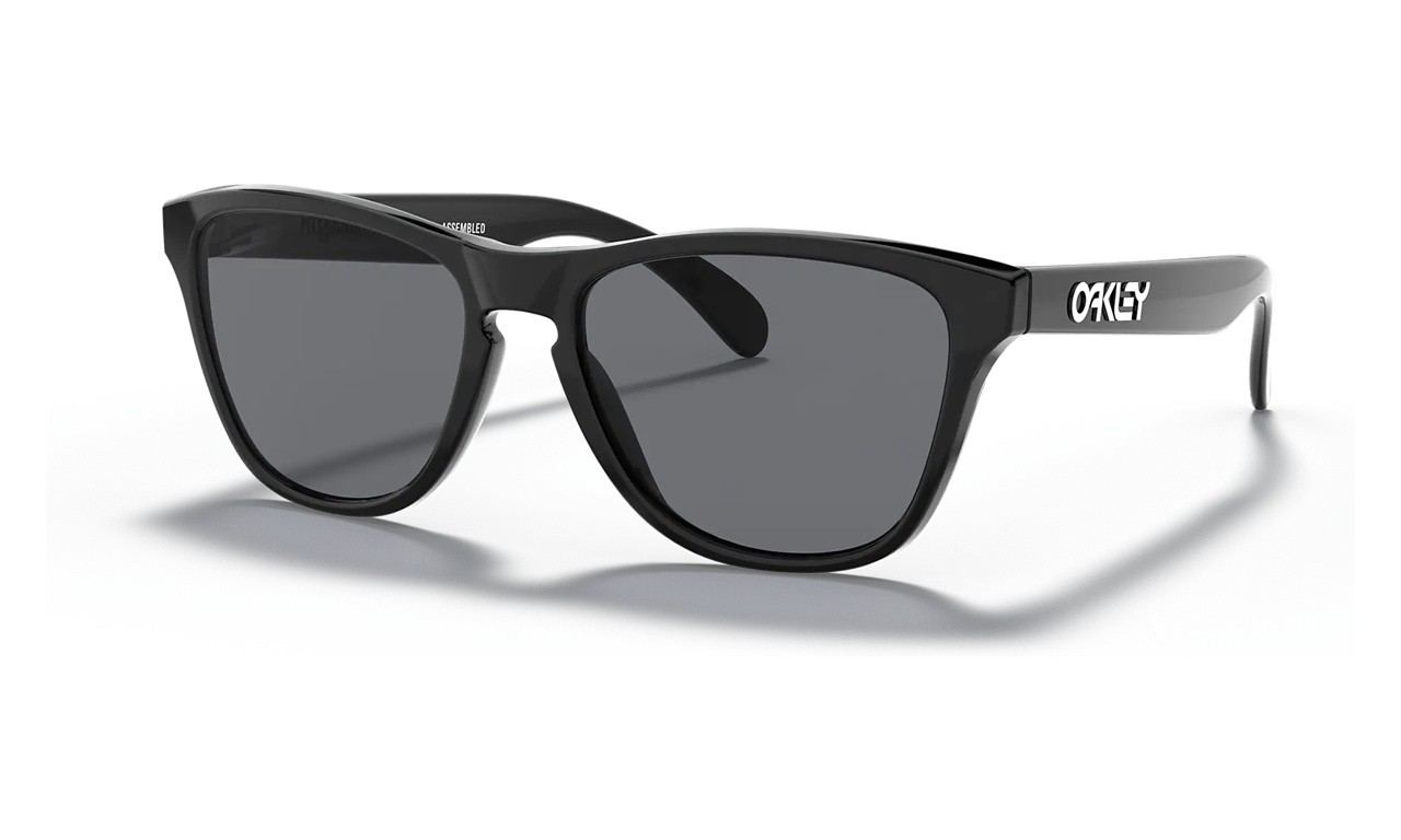 Oakley Frogskins Xs Youth Fit Sunglasses Polished Black Frame Grey Lens