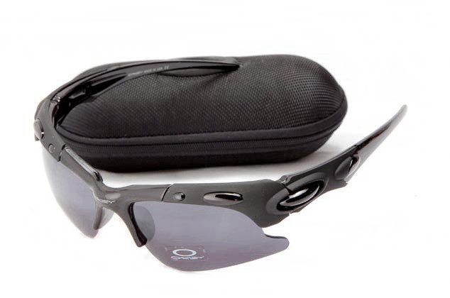 Oakley plate sunglasses in matte black / black iridium