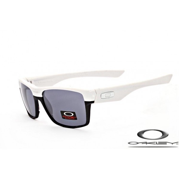 Oakley TwoFace Sunglasses Polishing White Black Frame Gray Iridium Lens OAKLEY20156095