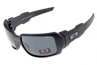 Oakley oil drum sunglasses in matte black / black iridium