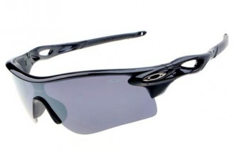 Oakley radarlock sunglasses in polished black / grey iridium