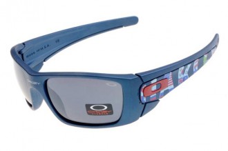 Oakley fuel cell sunglasses in nave blue / black