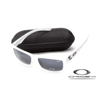 Oakleys Jupiter Squared Sunglasses White Frame Gray Iridium Lens OAKLEY20156263