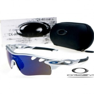 Oakley RadarLock Path Sunglasses Mens Silver Vented Ice Blue Iridium Lens