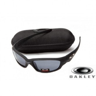  Oakley Straight Jacket Sunglasses Jet Black Frame Gray Lens OAKLEY201567205