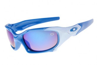 Oakley pit boss sunglasses in polished blue / ice iridium