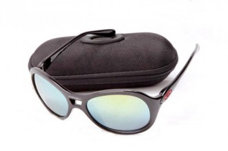 Oakley vacancy matte black / ice iridium
