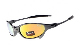 oakley juliet sunglasses in polished grey / fire iridium