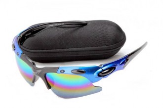 Oakley plate sunglasses in black / blue / colorful iridium