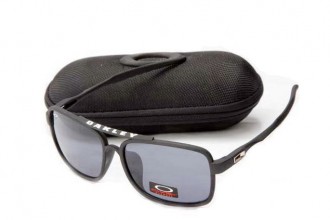 Oakley Deviation Sunglasses matte black/black iridium